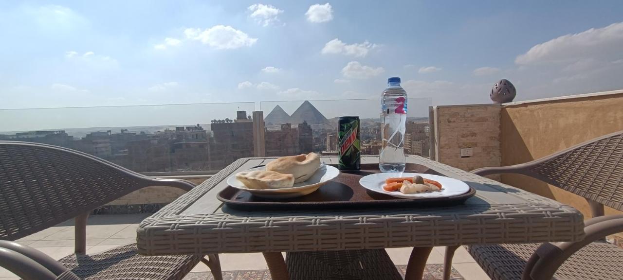 מלון Kafret el-Gabal Bedouin Pyramids View מראה חיצוני תמונה